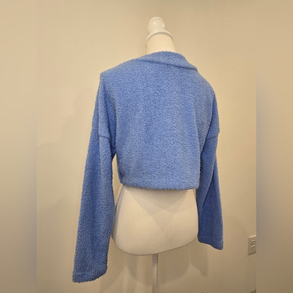 NWT Blue V-Neck Button-Up Women Sweater - Picture 2 of 9